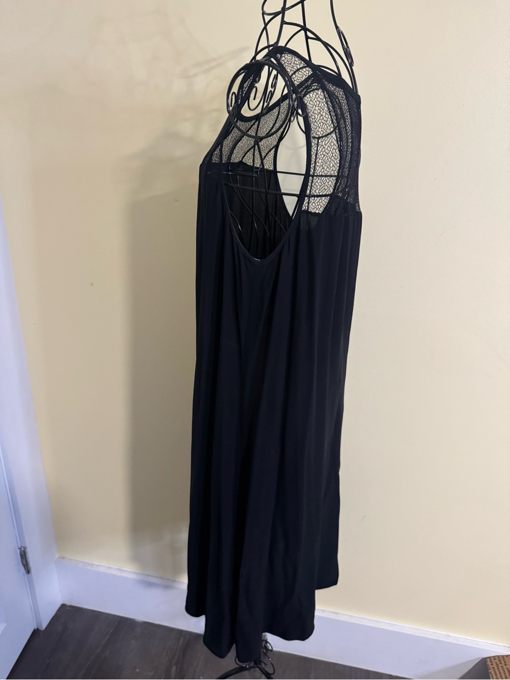Eileen Fisher Black Crepe Sleeveless Dress Size Medium - Picture 3 of 8